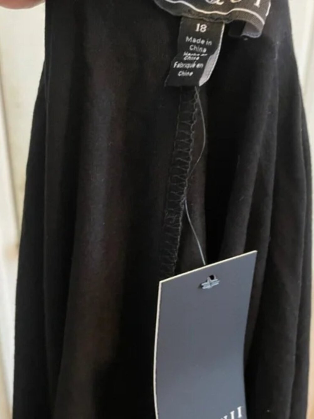 NWT Eloquii Ruched Black Slit Skirt sz 18 - Picture 4 of 5